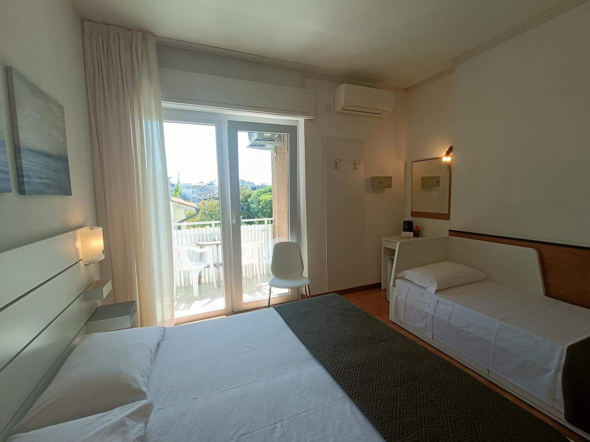 Hotel Merano Градо Екстер'єр фото